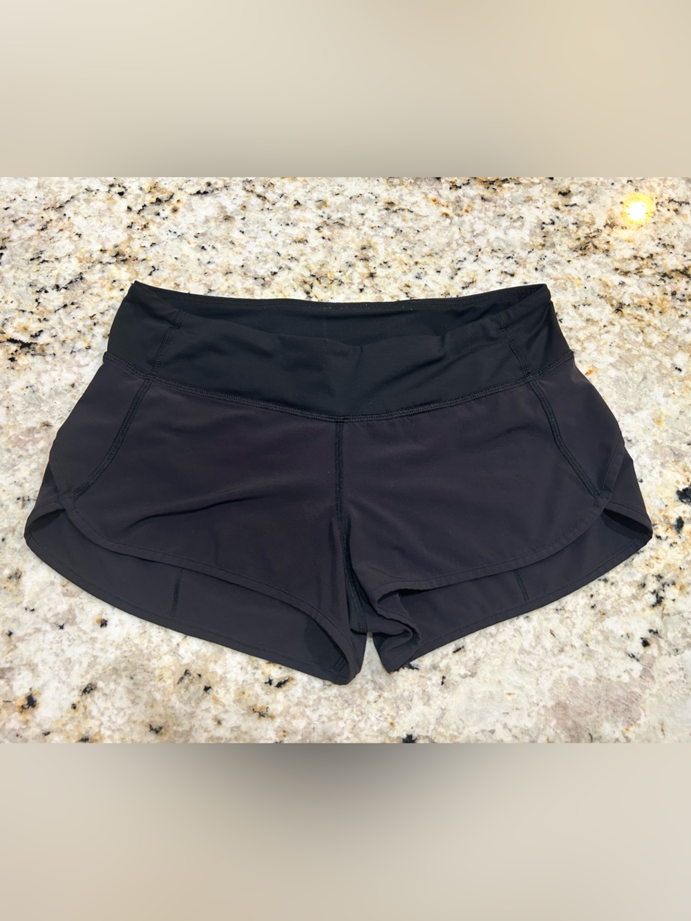 Lululemon Speed Up shorts
